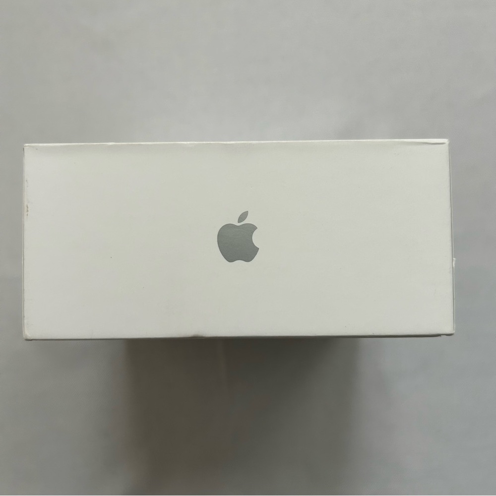 Apple AirPods Pro (2nd Generation) with MagSafe Charging Case - Picture 4 of 7